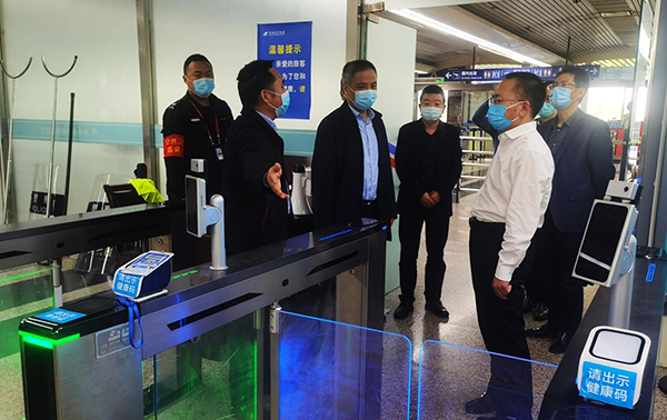 1650597187834085.png 經(jīng)開區(qū)黨工委到綿陽機(jī)場(chǎng)調(diào)研疫情防控工作.png